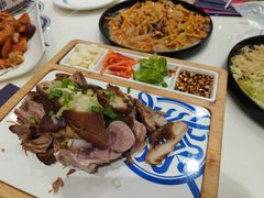 砧板酱肘子-满园春饼(宜昌万达店)