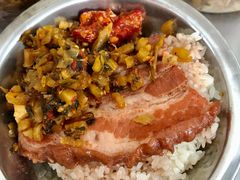 -梁阿婆廿年老牌扣肉糯米饭