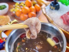 -周老三跷脚牛肉·全牛火锅(非遗传承店)