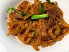 干炒牛河-稻香酒家·34年老字号·港式粤菜(汉街店)