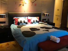 -成都保利公园皇冠假日酒店(熊猫基地店)