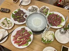 鲜牛展-吉友粥底火锅(方斜路店)