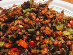 -云海肴·汽锅鸡·云南菜(天山百盛优客店)