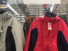 -迪卡侬(顺峰山店)