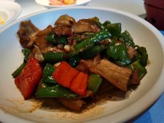 辣椒小炒肉-吴越荣记苏州菜·松鼠桂鱼(月光码头店)