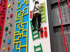 -极限PLAY运动娱乐新世界·团建派对潮玩休闲馆·室内蹦极高空游乐园