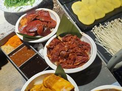 -三国惹火烤肉·中日韩烤肉集合店(百草路店)