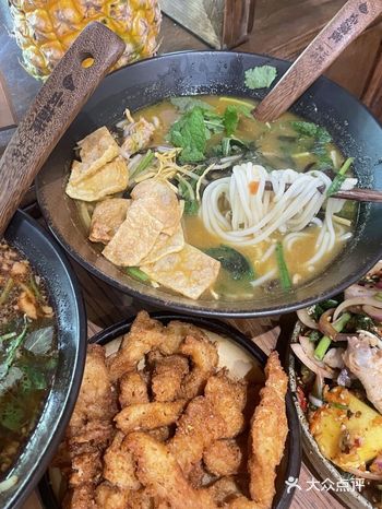 跟着下沙大学生吃!云南小锅米线