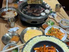 -青瓦餐厅·生鱼片·韩园烤肉(西塔店)