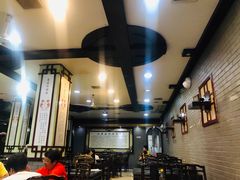 大堂-龙老五汤店(站前西路店)