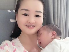-爱的果实月嫂育婴师(世纪东方店)