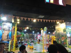 -利奥梦幻主题乐园(爱琴海购物公园店)