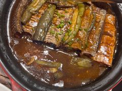 -皇城根·鲁菜济南菜·吊炉烤鸭·炒鸡鱼头(济南旗舰店)