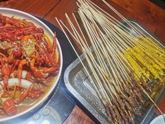 -茸梅路右拐龙虾-农家菜(松江店)