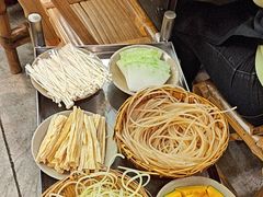 -五里关火锅(上海鑫耀·光环Live店)
