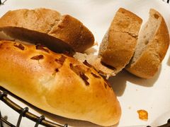 餐前包-Wolfgang’s Steakhouse 沃夫冈牛排馆(上海白玉兰广场店)