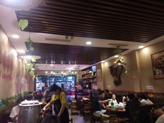 大堂-地锅公社·现炒地锅鸡·地锅鱼·夜宵(罗锦路店)