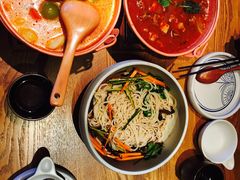 -云海肴·汽锅鸡·云南菜(天山百盛优客店)