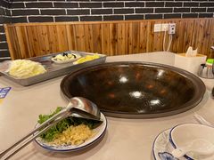 -小火炕铁锅炖鱼
