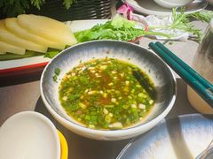 -伴山牛贵州黄牛肉火锅·苗疆非遗艺术餐厅(上海首店)