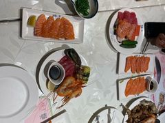 -四海一家自助餐(益田假日广场店)