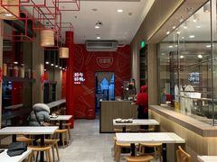 大堂-百事佳烧鸭牛腩(上海虹桥站店)
