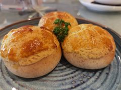 酥皮叉烧包-白天鹅宾馆-宏图府餐厅
