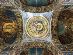 -滴血救世主教堂