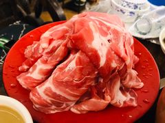 -洞庭洲·防空洞火锅·铜锅涮肉·烧烤(新百广场店)