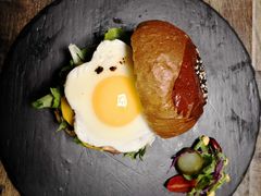 -HIGH FIVE哈福手工汉堡(桂林路店)