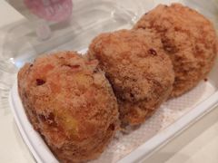 草莓肉松小贝-盒马鲜生(丁香国际店)