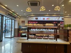 -红宝石·鲜奶小方·海派西点房(南丹店)