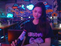 -UP嘻哈酒吧(粉巢店)