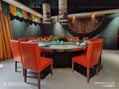 -粤·向群饭店(麓景路店)
