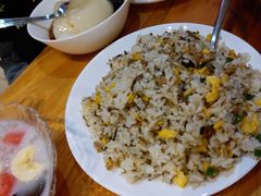 特色臊子蛋炒饭-嘉州叶婆婆钵钵鸡(建设路店)