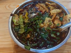 -柳州肥姨妈大骨螺蛳粉(东靖路店)