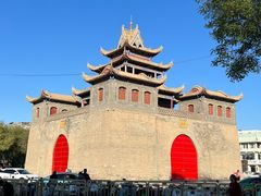 -优衣库(银川新华百货CCMall店)