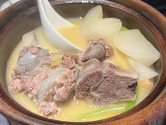 萝卜筒骨汤-粤凤佬