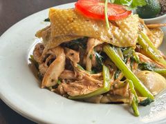 -大头虾越式风味餐厅(光明广场店)