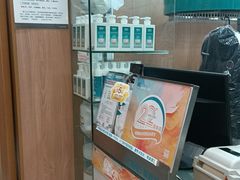 -福奈特洗衣·洗鞋·奢侈品护理(武汉国际广场店)