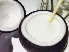 -志龙皇冠吃货椰子铺