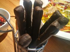 蘸汤吃的黑油条-太二酸菜鱼(福州泰禾店)