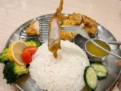 -佰搭果·广式茶餐厅(西华路店)