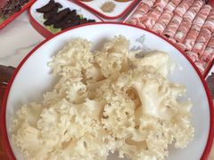 -毛辣果·贵州红酸汤牛肉火锅(西单店)