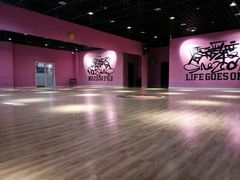 -零下舞度·街舞连锁机构(万科中心店)