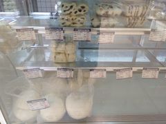 面包甜点陈列柜-白玉兰食品甜凤店(合生汇店)