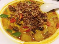 咖喱牛腩锅-花锅速食(日月广场店)