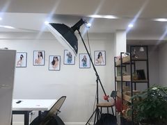 -花儿照相馆·最美证件照(红旗街万达店)