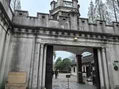 -上海市龙华烈士陵园