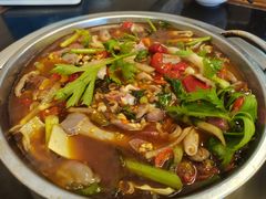 古镇鸡杂-胖娃古镇鸡杂·黑金冠(磁器口总店)